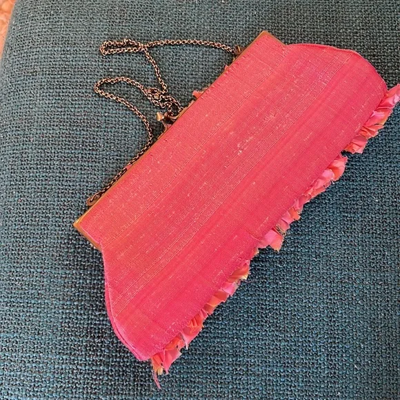 Perfect raw silk pink party clutch! - Picture 4 of 4